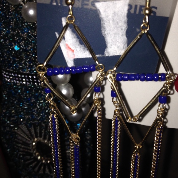 Gold dangle earrings