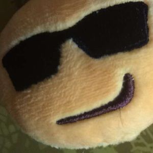 Meet your Posher, Yaromy