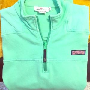 Vineyard Vines pullover shep shirt. Long sleeve.