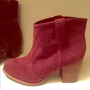 Splendid burgundy booties