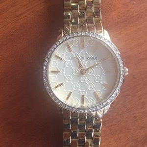 MICHAEL KORS GOLD WATCH