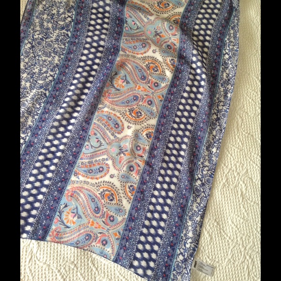 NWOT super light weight scarf/shawl