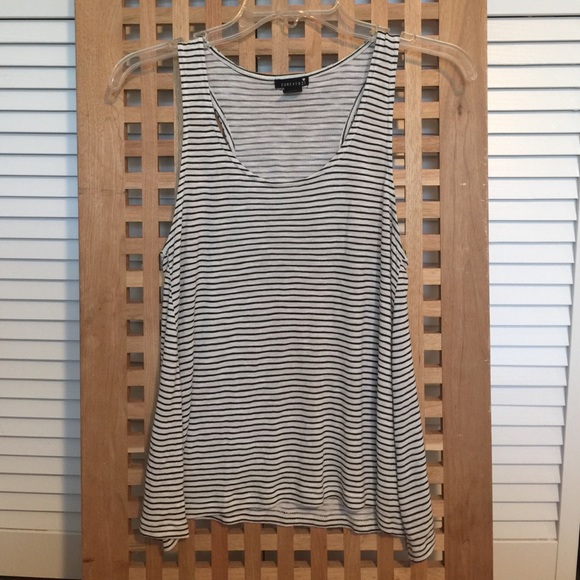Basic striped tank