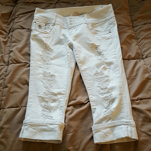 Skinny Capri Jeans