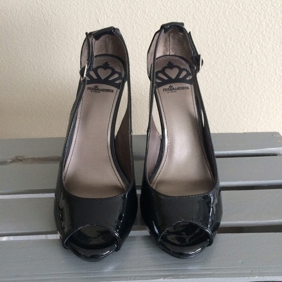 Black Stiletto Heels Size 9 Fergie