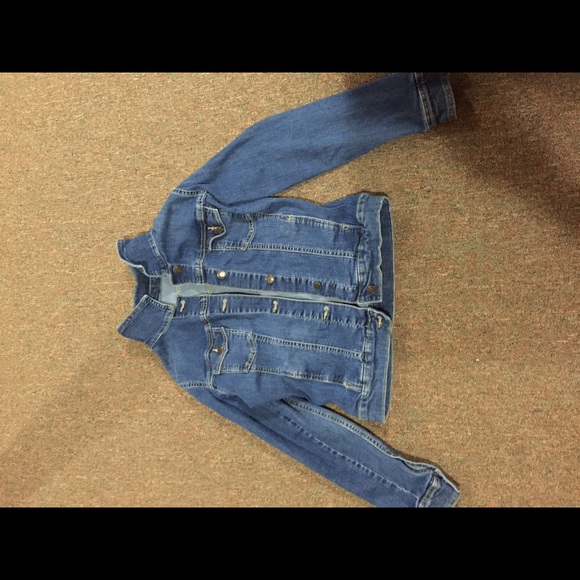 Jean jacket - Picture 1 of 2