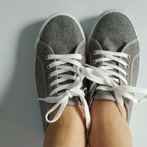Brand new gray shoes Brand new gray shoes