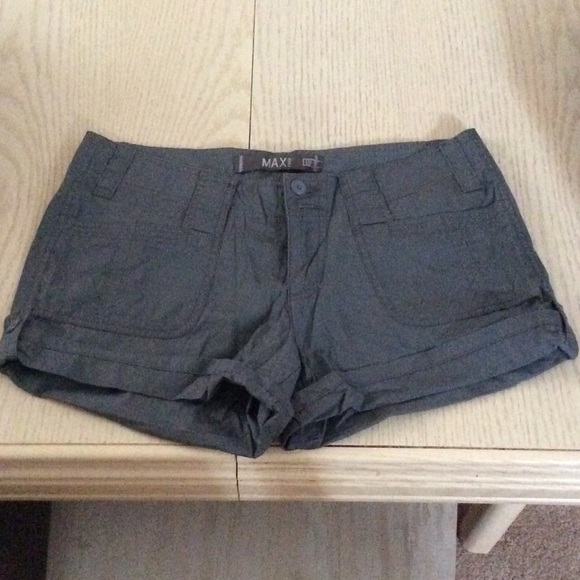 Max rave cotton/cargo gray shorts. New