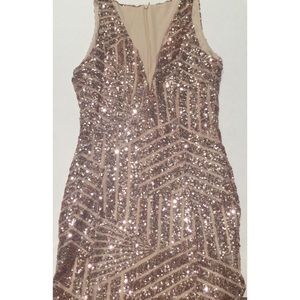 Gold sequin dress ✨🌟