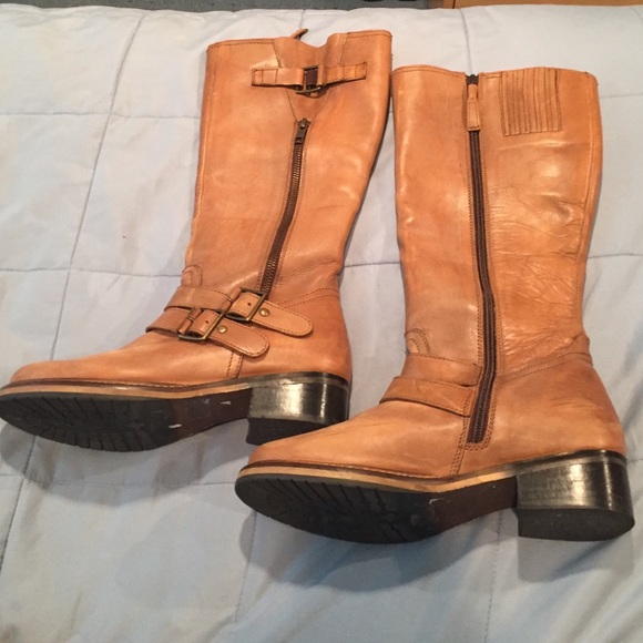Gorgeous Seychelles Tall Tan Boots