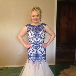 Meet your Posher, Timber