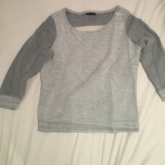 Two-toned Grey Sweater with Fun shear back