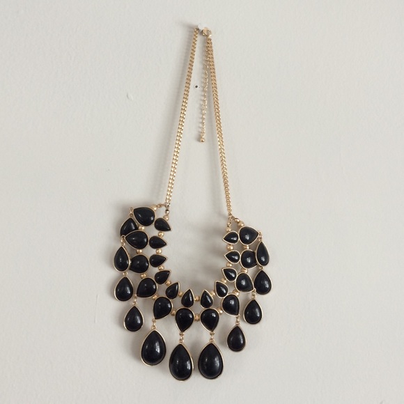 Black statement necklace H&M
