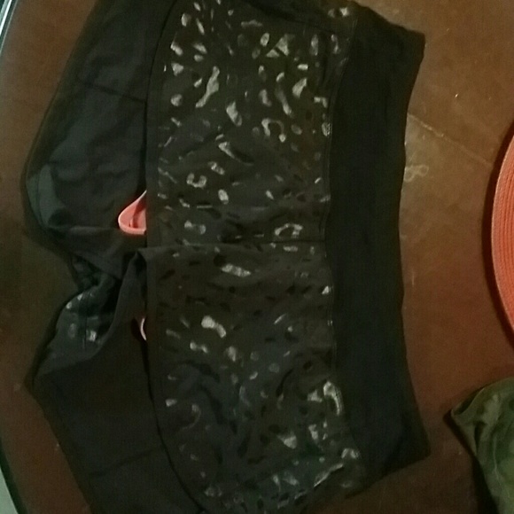 lululemon athletica Pants - Lululemon speed shorts size 6