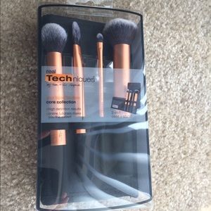 *RESERVED* Real Techniques Core Collection MakeupB