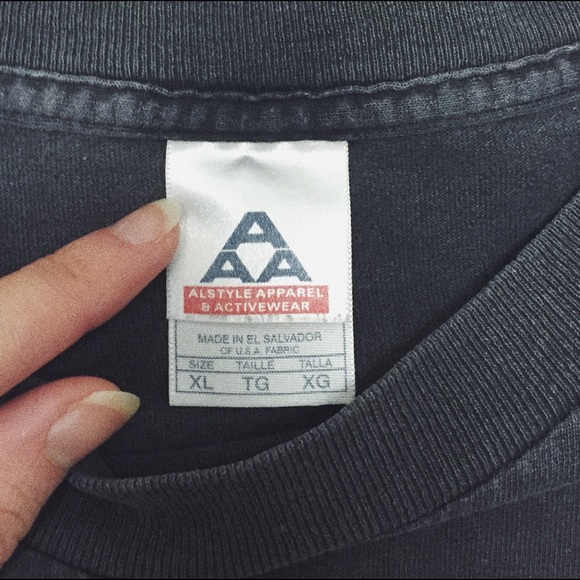 SOLD: VINTAGE Rock On T-Shirt ! - Picture 3 of 4