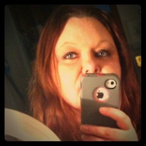 Meet your Posher, Monica