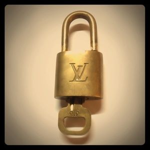 Authentic LV brass lock & key #315
