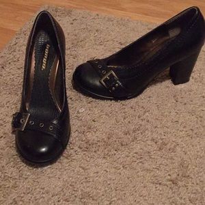 Size 6.5 black heels