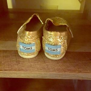 TOMS glitter gold shoe