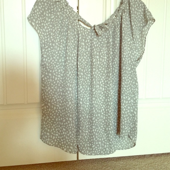 Lauren Conrad top
