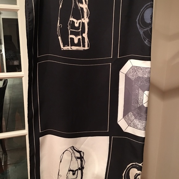 Silk CHANEL scarf Authentic!!! - Picture 2 of 3
