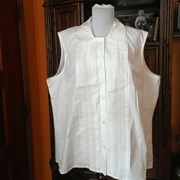 Liz Claiborne Tops - Nice Top Liz Claiborne