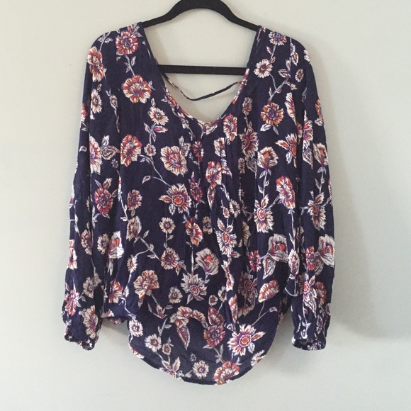 Billabong floral top