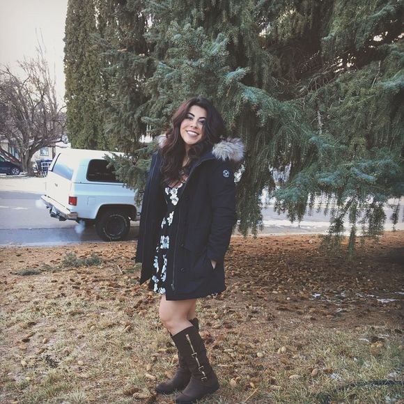 Meet your Posher, Alyssa - Picture 1 of 1