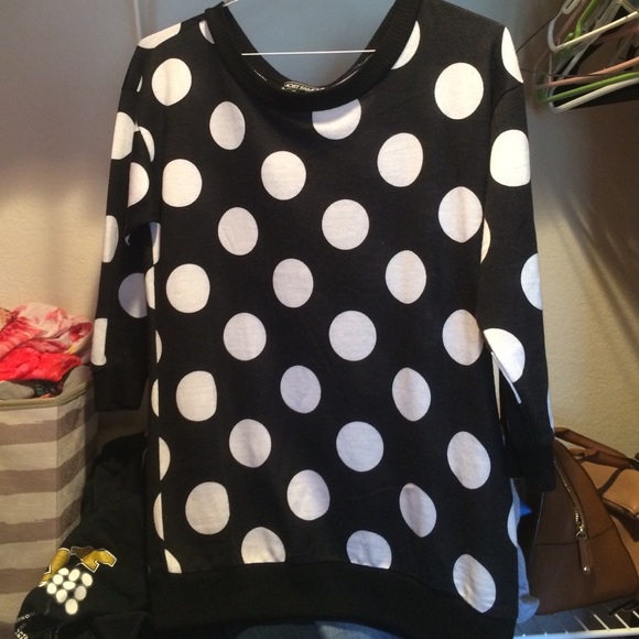Almost Famous Sweater - Picture 1 of 1