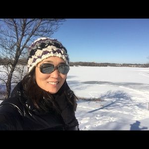 Meet your Posher, Iona