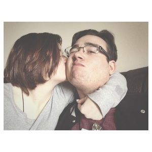 Yo yo Poshmark welcome to my crib (closet) aha