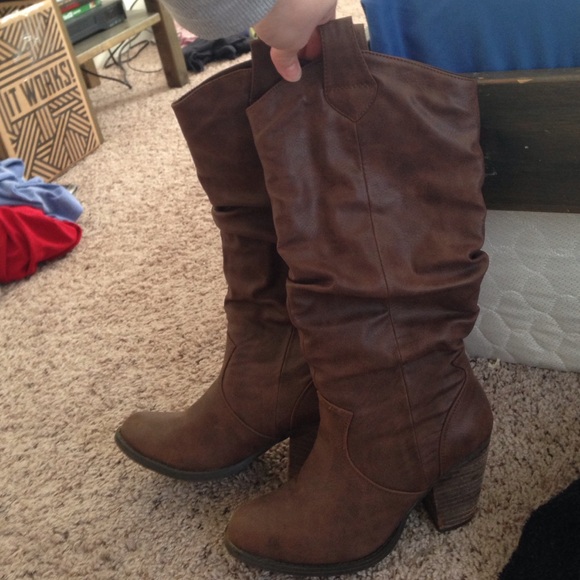 Diba brown cowboy boots