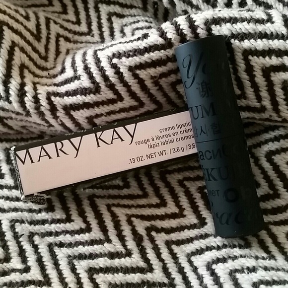 Mary Kay creme lipstick