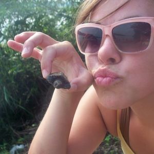 Meet your Posher, Caitlin