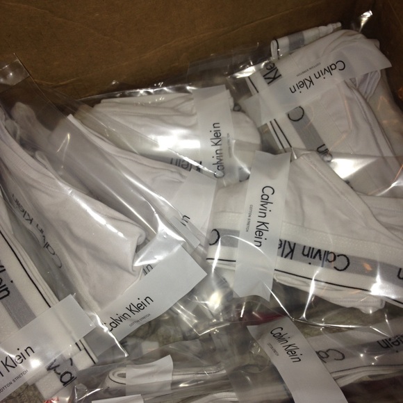 Women's panties - Picture 2 of 3