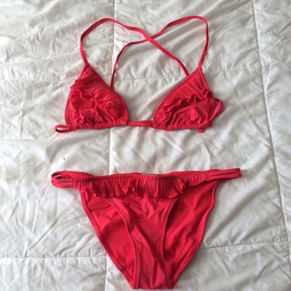 H&M strappy bikini (never been worn!!!)