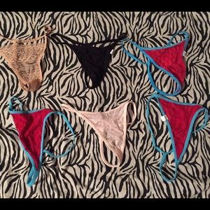 NWOT string thongs!
