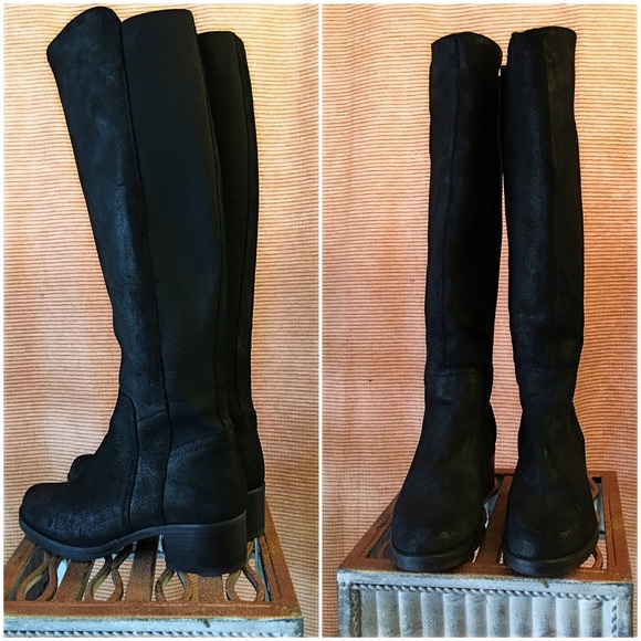 NEW excellent condition knee-high black boot ALDO