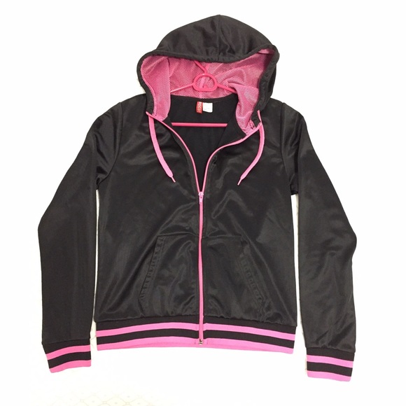 Black Sweater - Picture 1 of 1