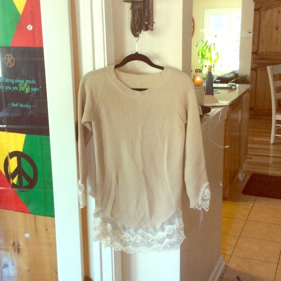 Sweater - Picture 1 of 3