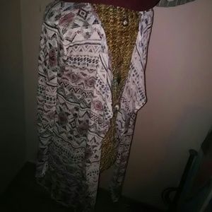 🌼Reduced!🌼Aztec mid length duster