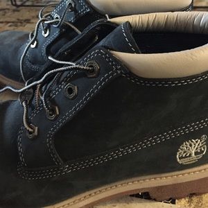Navy blue tims