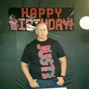 Meet your Posher, Luis