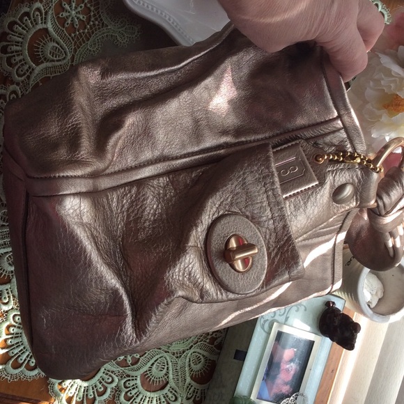 Coach purse - Picture 3 of 4