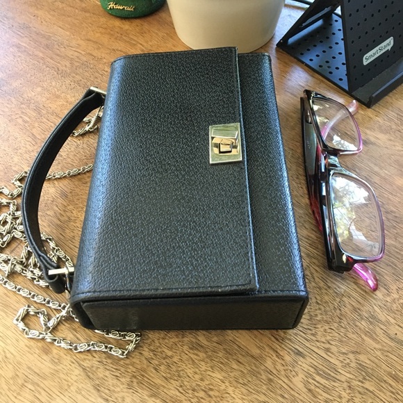 KEEPING.   Mini crossbody shoulder bag. - Picture 3 of 7