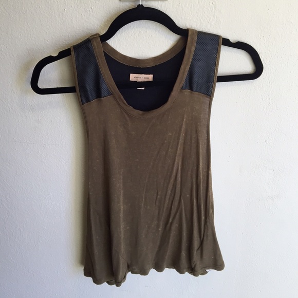 Silence + Noise tank