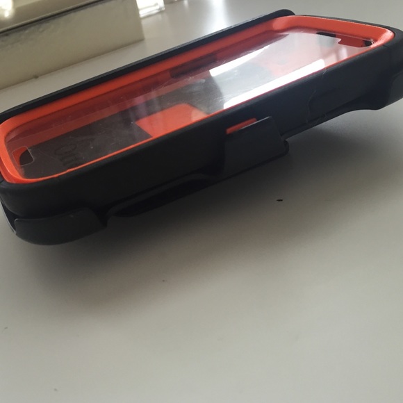 Galaxy s3 camo otter box - Picture 3 of 3