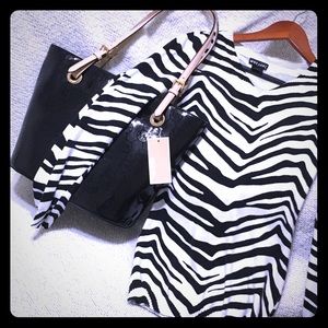 ZEBRA V-neck sweater by wet seal M