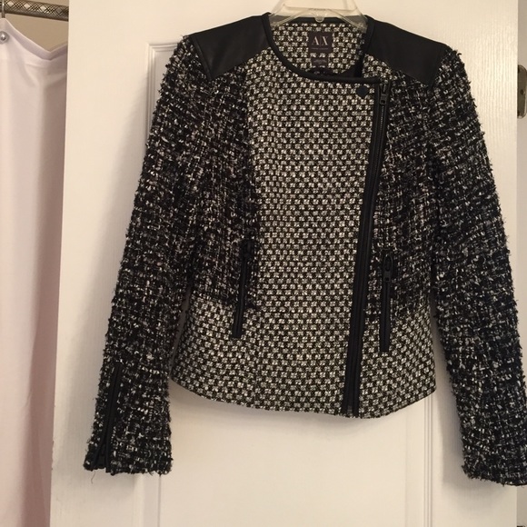 Tweed light weight coat.